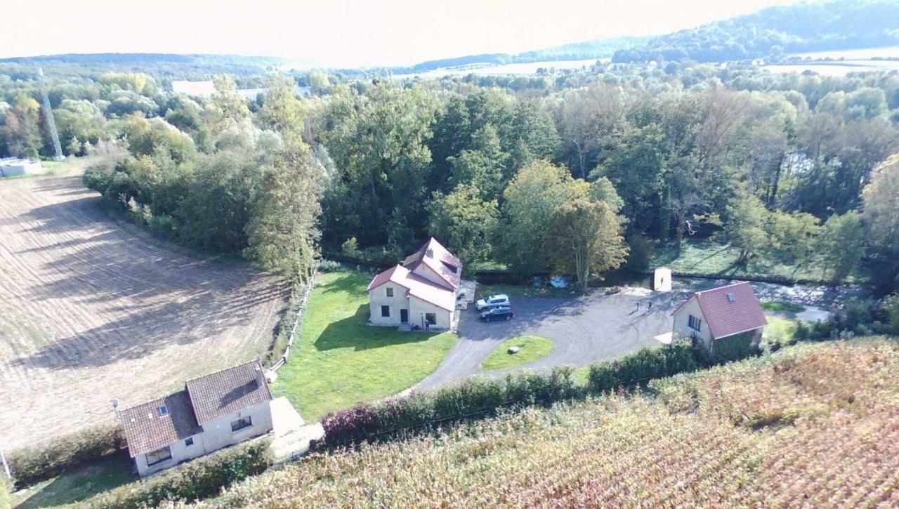 Au Moulin De Rotteleux Villa Senarpont Exterior photo